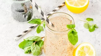 "Internal Shower" | Μπορεί το viral ρόφημα του TikTok να σε βοηθήσει να αδυνατίσεις πραγματικά;