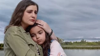 "Να με λες μαμά" | Όταν μια σειρά κατάφερε να μιλήσει ανοιχτά, γι' αυτό που πολλοί φοβούνται