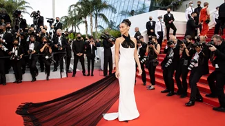 Κάννες 2021 | Δες τις εμφανίσεις που ξεχώρισαν στο κόκκινο χαλί του Φεστιβάλ