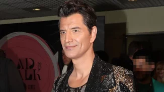 Η σπάνια φωτογραφία του ανιψιού του Σάκη Ρουβά - Με τζιν παντελόνι