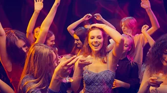 Nights out contest: Κέρδισε πρόσκληση για τo Best After Office Event x Schweppes - το hot party στο Rock N Roll στο Κολωνάκι