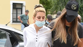 Ελενα Πολυχρονοπούλου: Προφυλακίστηκαν η πρώην παίκτρια του Power of Love και ο σύντροφός της [Εικόνες]