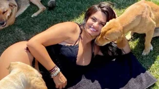 Δήμητρα Κατσαφάδου | Ποζάρει με μαγιό και εντυπωσιάζει με τις καμπύλες της (pics)