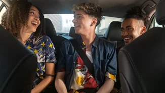 Ο Χαμένος Θησαυρός | Οδηγοί συνεργαζόμενοι με την Uber μοιράζονται τις ιστορίες των ξεχασμένων αντικειμένων στα ταξί