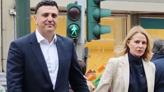 Η Τζένη Μπαλατσινού έχει γενέθλια | Η τρυφερή φωτογραφία που δημοσίευσε ο Βασίλης Κικίλιας