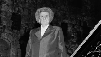 Η Ελλάδα θρηνεί: Σε λαϊκό προσκύνημα η σορός του Μίκη Θεοδωράκη στη Μητρόπολη Αθηνών