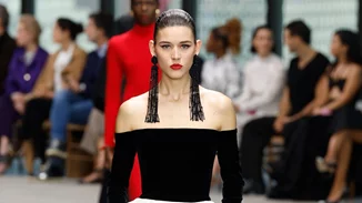 Οι επικρατέστερες τάσεις της μόδας στα κοσμήματα για τη σεζόν Φθινόπωρο/Χειμώνας 2024-2025