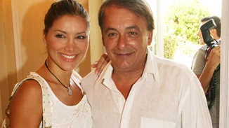 Ο Ανδρέας Μικρούτσικος για την πρώην σύζυγό του, Δήμητρα Ρουμπέση | "Έδωσα μάχη για να μην είναι συμπαρουσιάστριά μου"