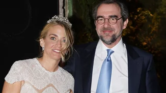 Χρυσή Βαρδινογιάννη - Νικόλαος Ντε Γκρες | Το γαμήλιο brunch με ελληνικά στοιχεία που απόλαυσαν στο κέντρο της Αθήνας