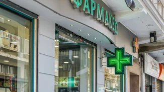 Κακοκαιρία "Ελπίς" | Πώς θα λειτουργήσουν σήμερα καταστήματα τροφίμων, φαρμακεία, πρατήρια