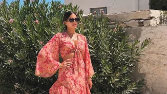 Η Σταματίνα Τσιμτσιλή προτείνει πώς να φτιάξεις τη βαλίτσα των διακοπών χωρίς να πάρεις μαζί όλη τη ντουλάπα