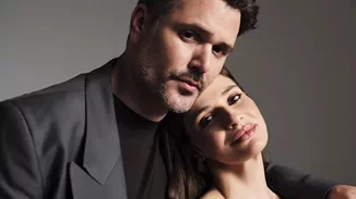 Hotel Elvira | Τρεις σειρές που έχεις δει στο παρελθόν την πρωταγωνίστρια της νέας κωμωδίας του Mega