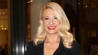 Ετοιμάζεσαι για την άνοιξη; | Αυτή η μίνι τζιν φούστα της Φαίης Σκορδά είναι το απόλυτο must have