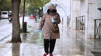 Επιδεινώνεται σήμερα ο καιρός | Βροχές, καταιγίδες και χιόνια στα ορεινά - Ποιες περιοχές θα επηρεαστούν