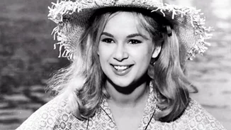 H Αλίκη Βουγιουκλάκη λίγες ώρες μετά τη γέννηση του γιου της - Συγκλονίζει η εξομολόγησή της από το μαιευτήριο