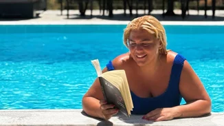 Δανάη Μπάρκα | Το χωριάτικο πρωινό που απολαμβάνει στη Σύρο