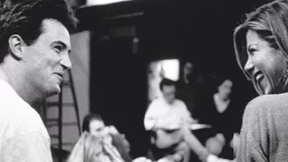 Tα πρώτα λόγια της Άνιστον για τον Μάθιου Πέρι | "Τον αγαπούσαμε βαθιά" - Το sms που της είχε στείλει ο Πέρι