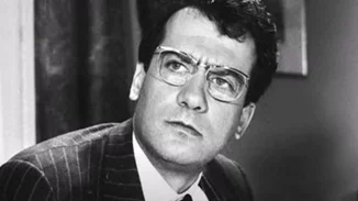 Ο Αλέκος Αλεξανδράκης με τον μονάκριβο γιο του σε ένα σπάνιο φωτογραφικό ντοκουμέντο