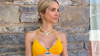 Η Σοφία Καρβέλα αγαπά τα μπικίνι | Έξι σχέδια που αξίζει να προσθέσεις στη συλλογή σου