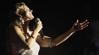 Οι αντιδράσεις για την αντιπολεμική συναυλία της Νατάσας Μποφίλιου - Τι απάντησε η καλλιτέχνις