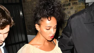 FKA Twigs | Μίλησε για τις ρατσιστικές επιθέσεις που δέχτηκε από τους fans του Robert Pattinson