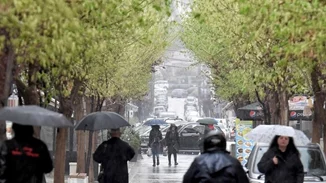 Ισχυρές βροχές, καταιγίδες και χιονοπτώσεις σήμερα και αύριο