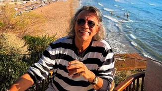 Ρετρό κλικ: Όταν ο Ηλίας Ψινάκης διαφήμιζε τσίχλες 40 χρόνια πριν