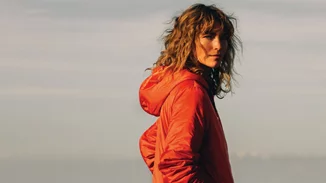 Η Max Mara παρουσιάζει τη συλλογή The Cube Cameluxe | Τα πολυτελή μπουφάν με πράσινο πρόσημο