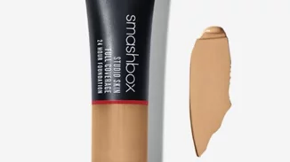 Το foundation που θα σε βγάλει ασπροπρόσωπη για 24 ώρες έχει τώρα 50% έκπτωση