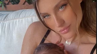 Βαλεντίνη Παπαδάκη | Η σύζυγος του Κώστα Σόμμερ φωτογραφίζεται με τον νεογέννητο γιο τους