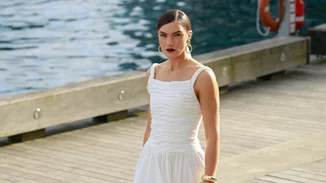 10 μοντέρνα looks που μπορείς να δημιουργήσεις με ένα λευκό φόρεμα