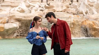 Emily in Paris | "Full in love" το trailer του δεύτερου μέρους της 4ης σεζόν