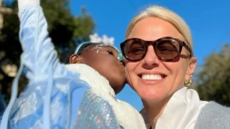 Η Χριστίνα Κοντοβά μας δείχνει το αγαπημένο παραμύθι της κόρης της, Ada