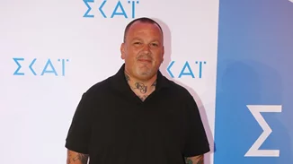 Γιατί ο Δημήτρης Σκαρμούτσος ζήτησε δημόσια συγγνώμη από τον Άκη Πετρετζίκη;