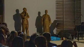 Γλυπτική σύνθεση για τον "Διάλογο ψυχών" μεταξύ Lu Xun και Καζαντζάκη στη Μυρτιά