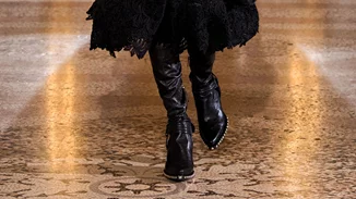 Πώς να συνδυάσεις τις μπότες με πλατφόρμες σαν style pro