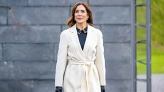 Στην γκαρνταρόμπα της νέας βασίλισσας της Δανίας | Τα κομμάτια που εμπιστεύεται