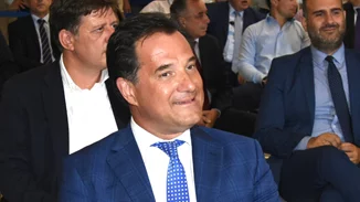 Άδωνις Γεωργιάδης: Θετικός στον κορονοϊό - Μπαίνει σε καραντίνα