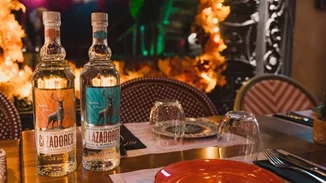 Ο Manny Hinojosa σύστησε την tequila Cazadores στην Ελλάδα