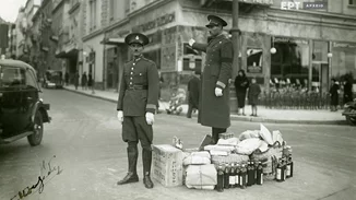 Μια έκθεση φωτογραφίας για την εορταστική Αθήνα του 20ου και 21ου αιώνα