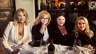 Σκορδά, Νικολούλη, Μπάρκα και Μπεκατώρου για φαΐ στο πιο πολυσυζητημένο εστιατόριο της Αθήνας