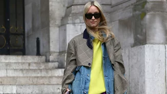 Πάτησες snooze στο ξυπνητήρι και έχεις αργήσει; 3 tips για να ντυθείς κομψά χωρίς προσπάθεια