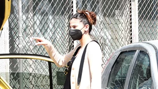 Χριστίνα Μπόμπα | Η βόλτα της εγκυμονούσας και το άνετο φόρεμα που επέλεξε