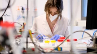 Νεαρή ερευνήτρια από τη Δράμα αναπτύσσει πρωτοποριακό βιοαισθητήρα για την έγκαιρη διάγνωση του καρκίνου του δέρματος