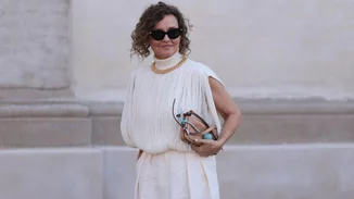 Η λευκή φούστα με κεντήματα από την Marks & Spencer που θα σε ρωτούν όλοι από που αγόρασες