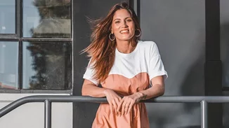 Βαρέθηκες το κλασικό γαλλικό μανικιούρ; Η Μαίρη Συνατσάκη έχει την πιο cool εναλλακτική ιδέα