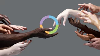 Η SYMMETRIA τιμά το Pride Festival