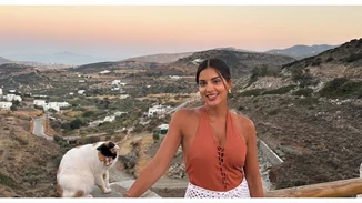 Η Σταματίνα Τσιμτσιλή με denim και leather look ετοιμάζεται για την έναρξη της τηλεοπτικής σεζόν