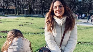 Η Εύα Τσιμιτσέλη στο Παρίσι | Η ανάρτηση της Βάσως Λασκαράκη για την κόρη της