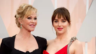 Mother's Day 2021 | 14 δώρα ομορφιάς που ξέρουμε ότι θέλει η μαμά σου